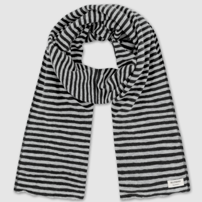 By Basics 1024 aflangt tørklæde i merinould - vælg farve