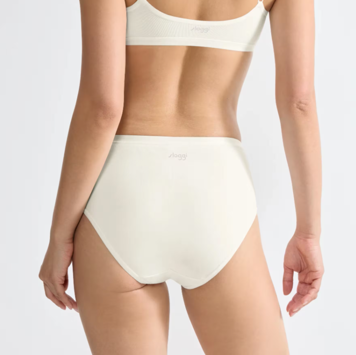 Sloggi Go Daily Cotton trusser midi - økologisk, 3-pak i hvid