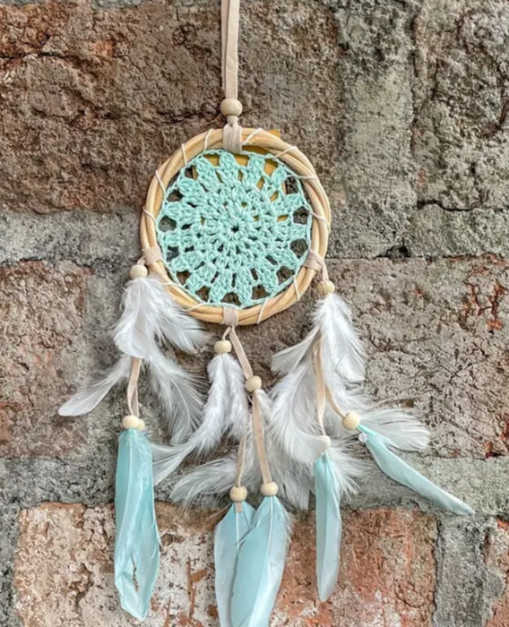 Drømmefanger naturring og hæklet midte, flere farver