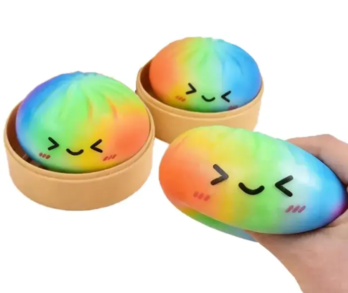 Kawaii Rainbow Foam dumpling - 1 styk i steamer kurv (læs info omkring lugt)