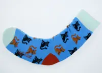 Doris & Dude strømper i bambus/øko bomuld, blå med katte